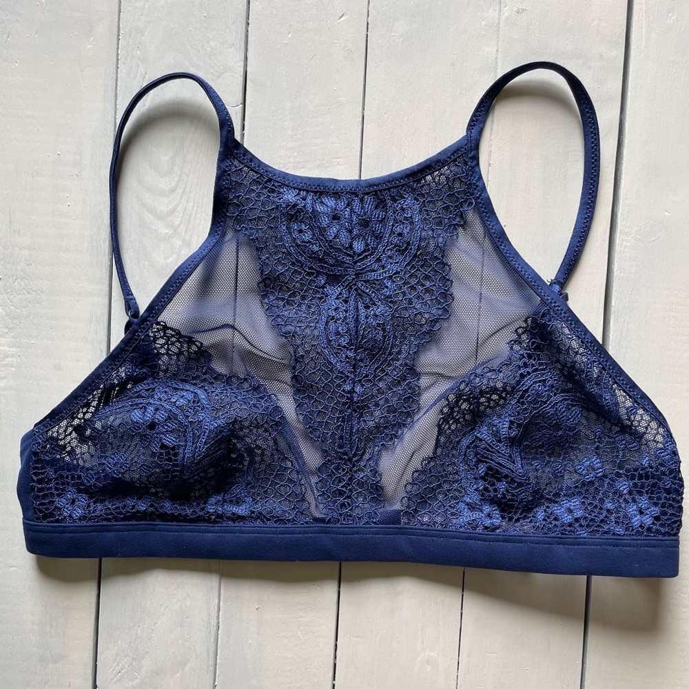 Victoria’s Secret Body by Victoria Bralette